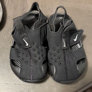 Nike Kids Black Open-Toe Sandals